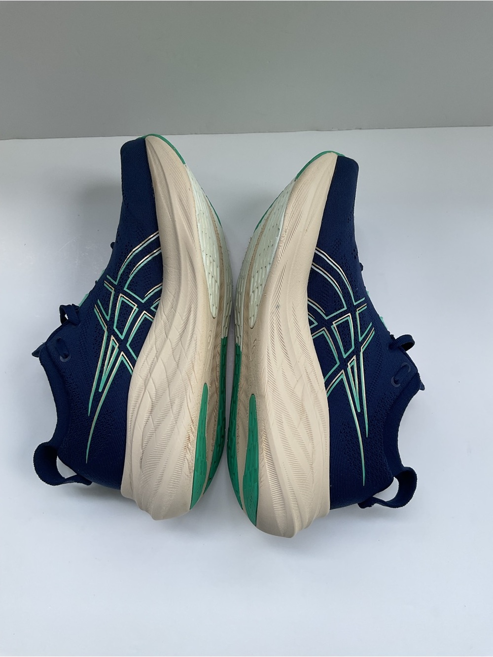 ASICS Gel-Nimbus 26 Women’s 7.5 Navy Running Shoes - Picture 9 of 12